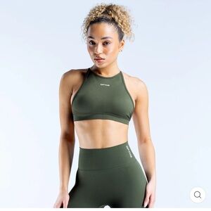 Dfyne Dynamic High Neck Backless Sports Bra